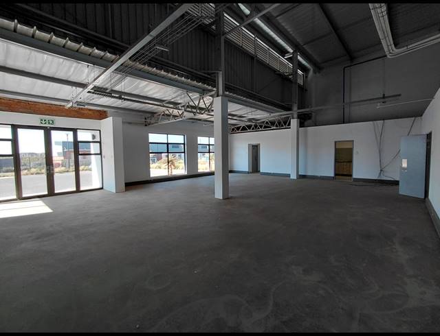 1,730M² WAREHOUSE TO LET IN WITFONTEIN